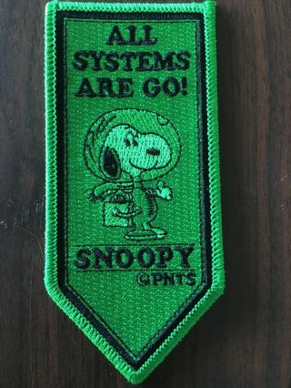 SDCC 2019 Peanuts Snoopy Astronaut All Systems Are Go Green Pennant Pin,  Patch 2