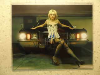 Dakota Fanning Hand Signed Autograph 8 By 10 Photo Pose With
