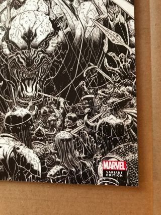 War of the Realms 5 - 1:200 B&W Incentive Variant By Arthur Adams 4
