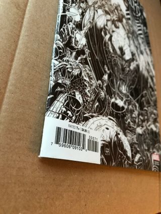 War of the Realms 5 - 1:200 B&W Incentive Variant By Arthur Adams 8