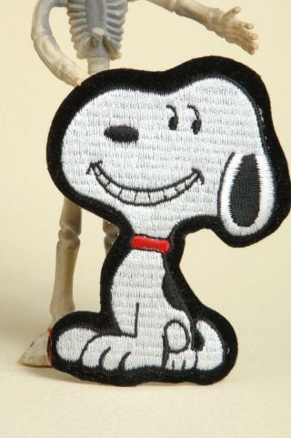 Vintage Peanuts Snoopy Patch Embroidered Iron Sew On Appliques NOS Uncommon 2