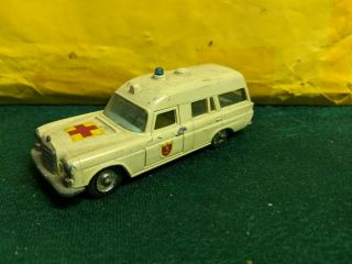 Vintage 1960s Matchbox King Size K - 6 Mercedes Benz Binz Ambulance
