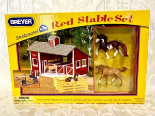 Breyer Stablemates 59197 Red Stable Set With 2 Horses,  Barn