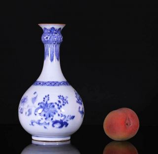 A Antique Chinese Porcelain Blue White Qianlong Vase Foliage 18th Cent
