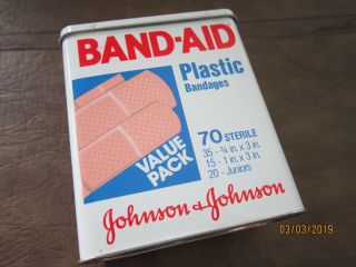 Novelty Vintage Band - Aid Metal Empty Box Plastic Bandage 4 X 3 1/2 " Advertising