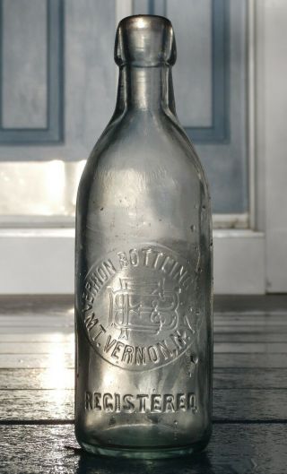 Antique Vernon Bottling Co.  Squat Size Blob Top Soda Bottle,  Mt.  Vernon,  N.  Y.