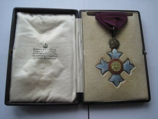 Commander Of The Most Order Of The British Empire,  Garrard & Co,  C.  B.  E