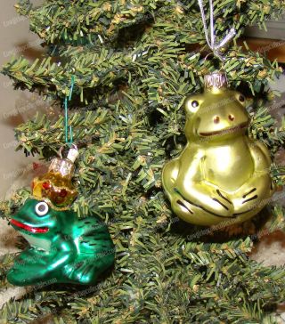Hand - Blown Glass Frog Ornament 