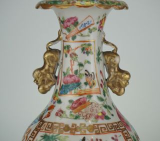 Antique Chinese Canton Famille Rose Porcelain Vase with Lion Handle 19th C QING 3