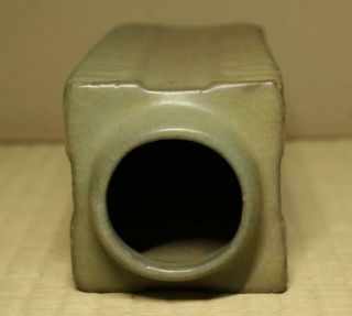 Chinese Song Dynasty Guan Kiln Vase / W 9× H 24.  8[cm] Plate Dish Pot Bowl Ming 10