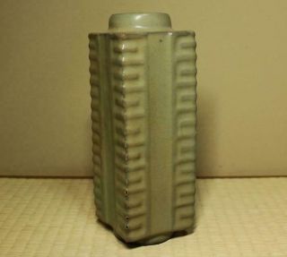Chinese Song Dynasty Guan Kiln Vase / W 9× H 24.  8[cm] Plate Dish Pot Bowl Ming 5