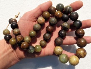Cina (china) : Fine And Antique Chinese Nephrite Jade Necklace (290 Gr. )