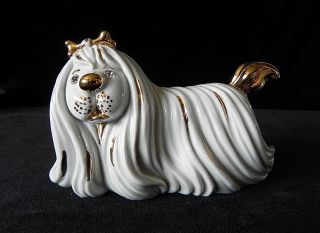 Capodimonte Pekingese Lhaso Apso Dog Figurine White Porcelain Gold Gilt