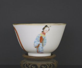 A Chinese 19th Century Wu Shuang Pu Small Bowl - Daoguang Mark And Period