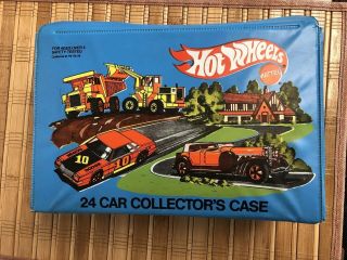 Vintage 1980 Mattel Hot Wheels 24 Car Collectors Case Blue