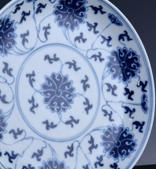 FINE c1890 CHINESE GUANGXU MARK & PERIOD BLUE WHITE PORCELAIN LOTUS PLATE 4