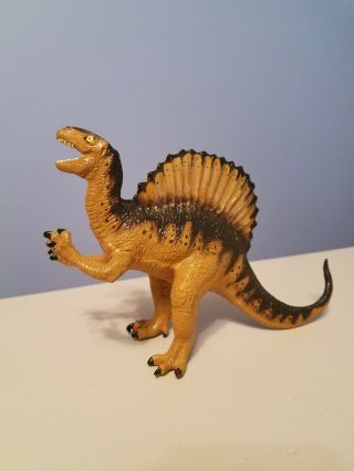 Vintage 1992 Safari Ltd.  The Carnegie Spinosaurus Dinosaur Toy PVC Figure 8 
