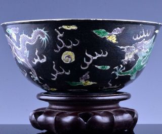 VERY RARE CHINESE GUANGXU MARK & PERIOD FAMILLE VERTE NOIR IMPERIAL DRAGON BOWL 2