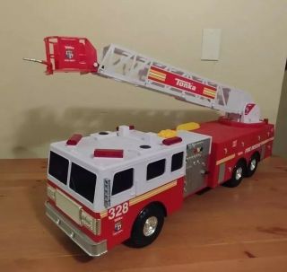 Tonka 328 Fire Rescue Bucket Truck 05786 Lights & Sounds Work - Complete