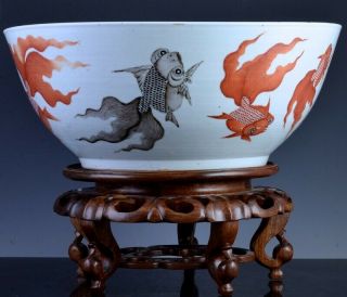 HUGE EARLY 19THC CHINESE ORANGE CORAL & GRISAILLE GOLDFISH & BATS PUNCH BOWL 5