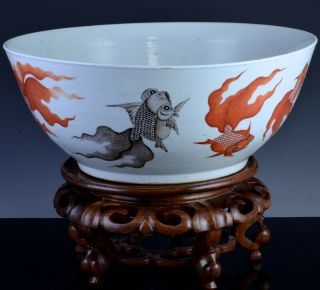 HUGE EARLY 19THC CHINESE ORANGE CORAL & GRISAILLE GOLDFISH & BATS PUNCH BOWL 6