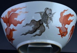 HUGE EARLY 19THC CHINESE ORANGE CORAL & GRISAILLE GOLDFISH & BATS PUNCH BOWL 8
