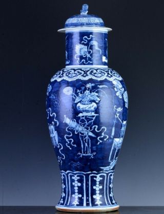 LARGE 19THC CHINESE BLUE WHITE IMPERIAL PRECIOUS OBJECTS LIDDED VASE 4