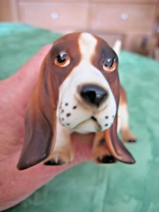 Vintage Lefton Hand Painted Porcelain Basset Hound Dog Figurine Statue 7.  5 