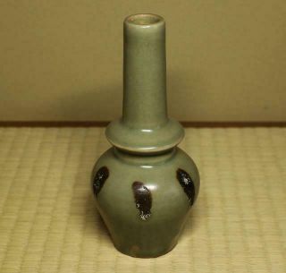 Chinese Song Dynasty Longquan Celadon Vase / W 8.  5× H 18.  5[cm] Plate Dish Pot