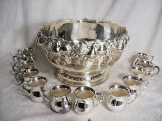 Large Topazio Cazenovia Abroad Silver Plated Punch Bowl Set 12 Cups And Ladle