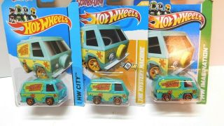 Hot Wheels - 1/64 3 Cars - The Mystery Machine Scooby Doo - 3 Different Cards