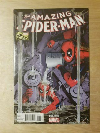 Spider - Man 7 Vol 3 Deadpool 75th Anniversary Variant Nm Spider - Verse