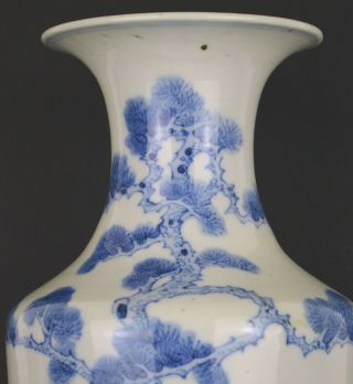 A PERFECT LARGE CHINESE BLUE & WHITE VASE 19TH CENTURY WITH KANGXI MARK 5