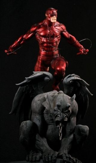Bowen Designs Daredevil On Gargoyle Classic Red Statue Sideshow Yellow Bust.