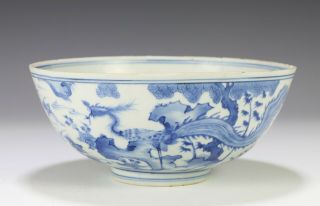 Antique Chinese Blue and White Porcelain Bowl with Birds 4