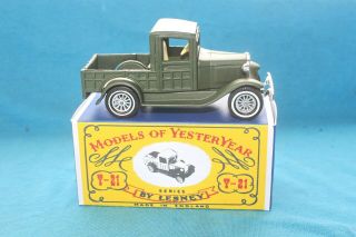 Matchbox Yesteryear Y21 - 1 Ford Model A Woody Pick - up (1930) - Code 3 (D09) 4