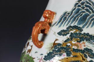 Large Important Antique Chinese Hu Form Porcelain Vase in 100 Deer Pattern 9