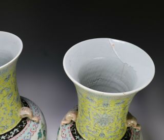 Large Pair Antique Chinese Porcelain Vases with Flowers and Butterflies 6