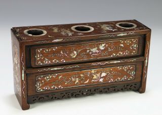 Unusual Antique Chinese Wood And Mother Of Pearl Mop Box Case
