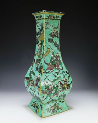 Very Large And Impressive Antique Chinese Famille Verte Porcelain Vase - 19c