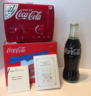 1991 Coca - Cola Mini Cooler Radio Am/fm/weather & Tv Band & Coke Bottle Radio