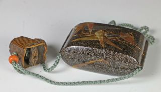 Antique Japanese Two Part Lacquer Inro with Attached Wood Netsuke 7