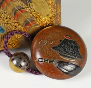 Exceptional Antique Japanese Four Section Lacquer Inro with Manju Netsuke 4