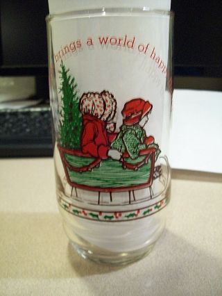 COMPLETE SET OF 4 1977 HOLLY HOBBIE COCA - COLA CHRISTMAS GLASSES ALL DIFFERENT 4