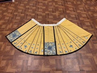 Antique Chinese Qing Dynasty 19th Century Embroidery Silk Yellow Skirt
