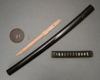KATANA KOSHIRAE Antique Japanese samurai sword mountings tsuba saya tsuka menuki 2