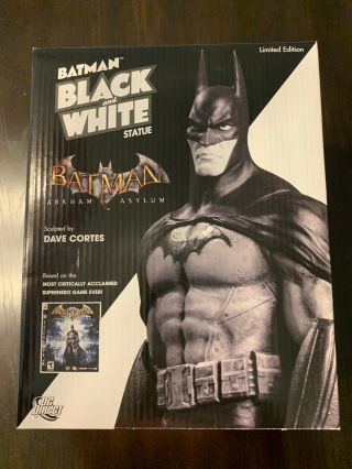 Dc Direct Batman Black & White Arkham Asylum Dave Cortes Statue 3753/5000