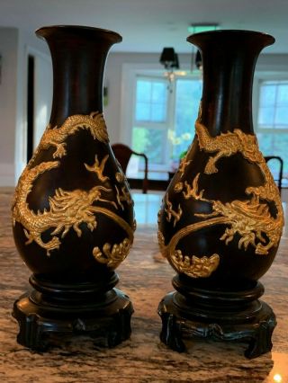Fine Matched Foochow Lacquer Vases With Gold Dragons