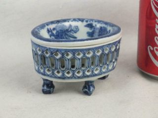 Rare 18th C Chinese Porcelain Blue & White Pierced Two Piece Salt
