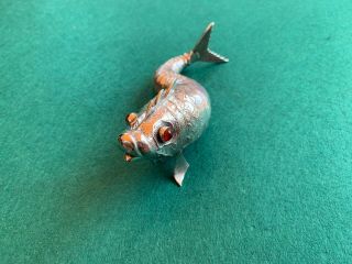 COLLECTIBLE STERLING SILVER 925 ARTICULATED FISH RED GLASS EYES.  82 GR 5
